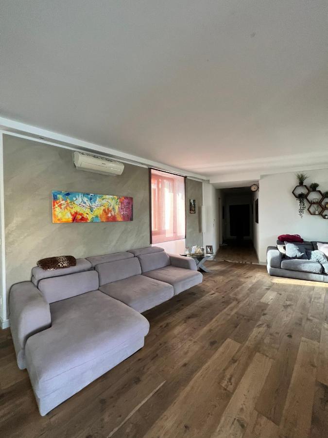 Regis 2 Appartamenti Resort Centro Storico Кивасо Екстериор снимка