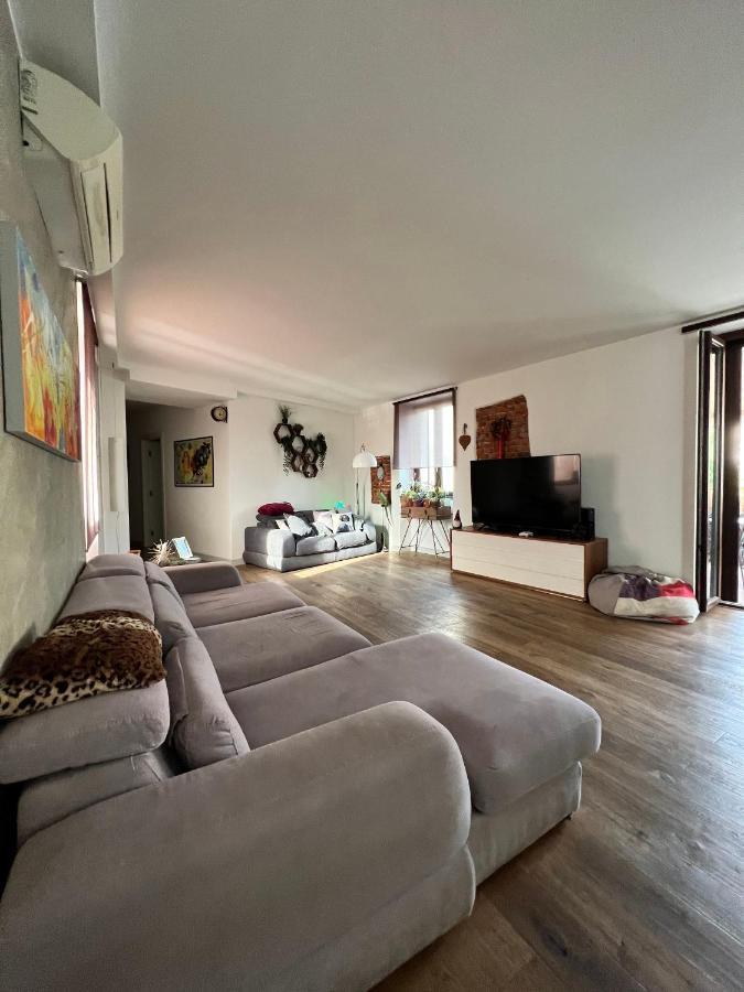 Regis 2 Appartamenti Resort Centro Storico Кивасо Екстериор снимка