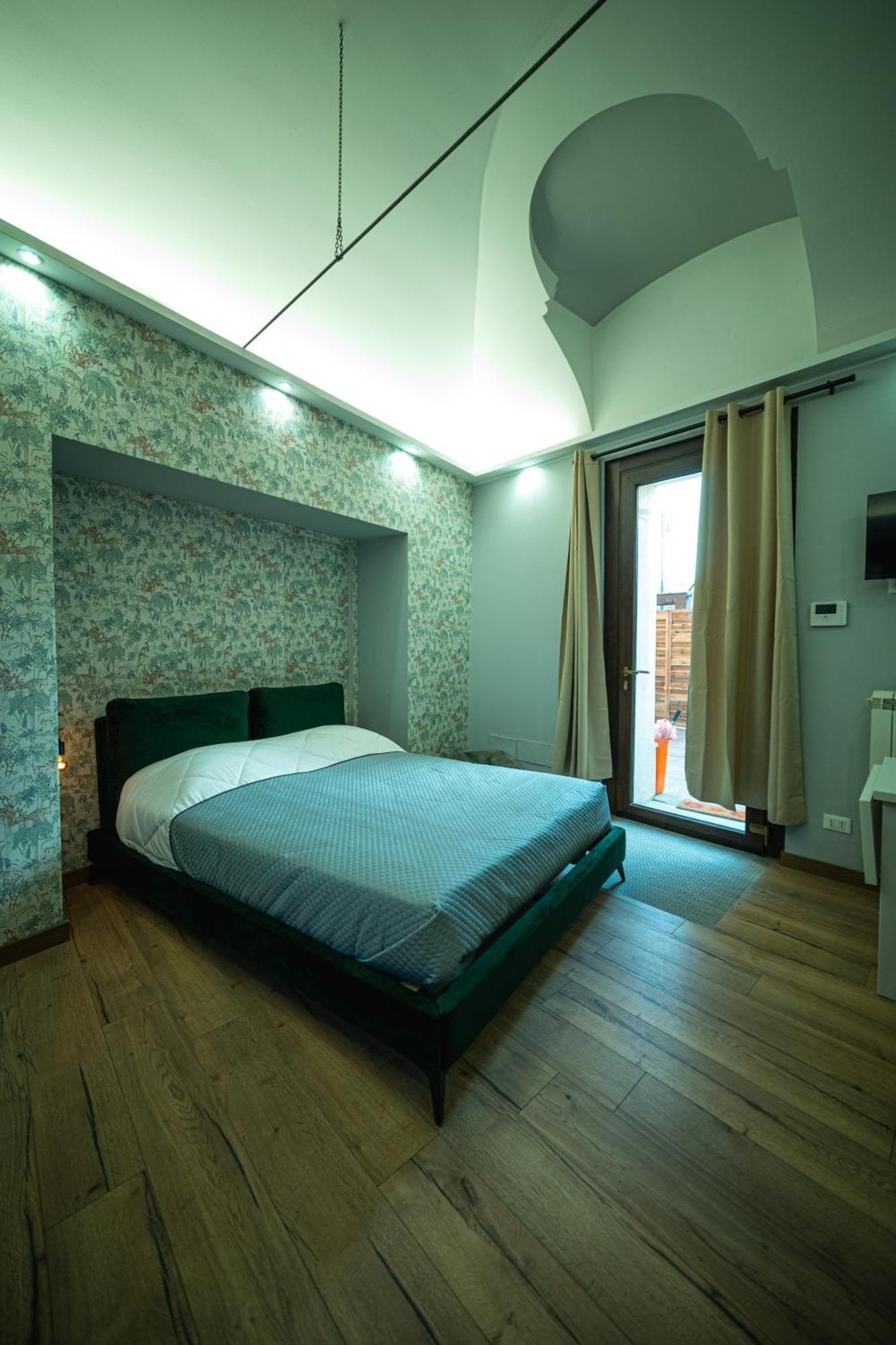 Regis 2 Appartamenti Resort Centro Storico Кивасо Екстериор снимка