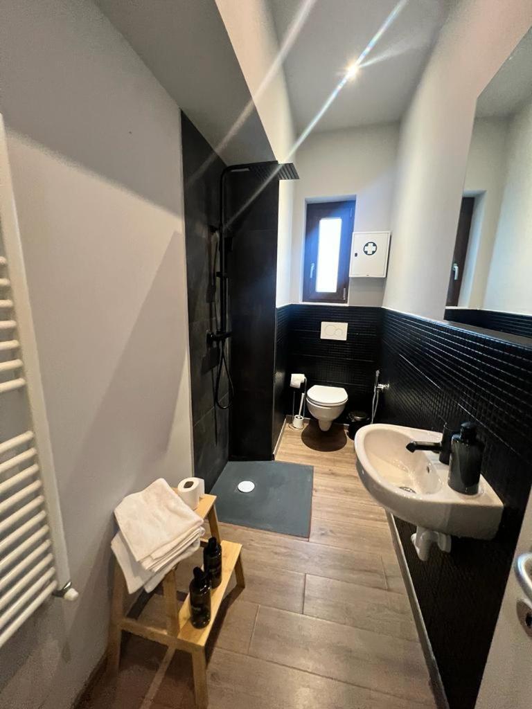 Regis 2 Appartamenti Resort Centro Storico Кивасо Екстериор снимка